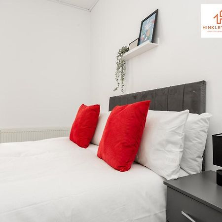 Stylish Home 8 Guests - Liverpool - Free Wifi & Parking By Hinkley Homes Short Lets & Serviced Accommodation Exteriér fotografie