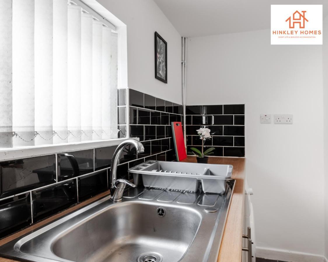 Stylish Home 8 Guests - Liverpool - Free Wifi & Parking By Hinkley Homes Short Lets & Serviced Accommodation Exteriér fotografie