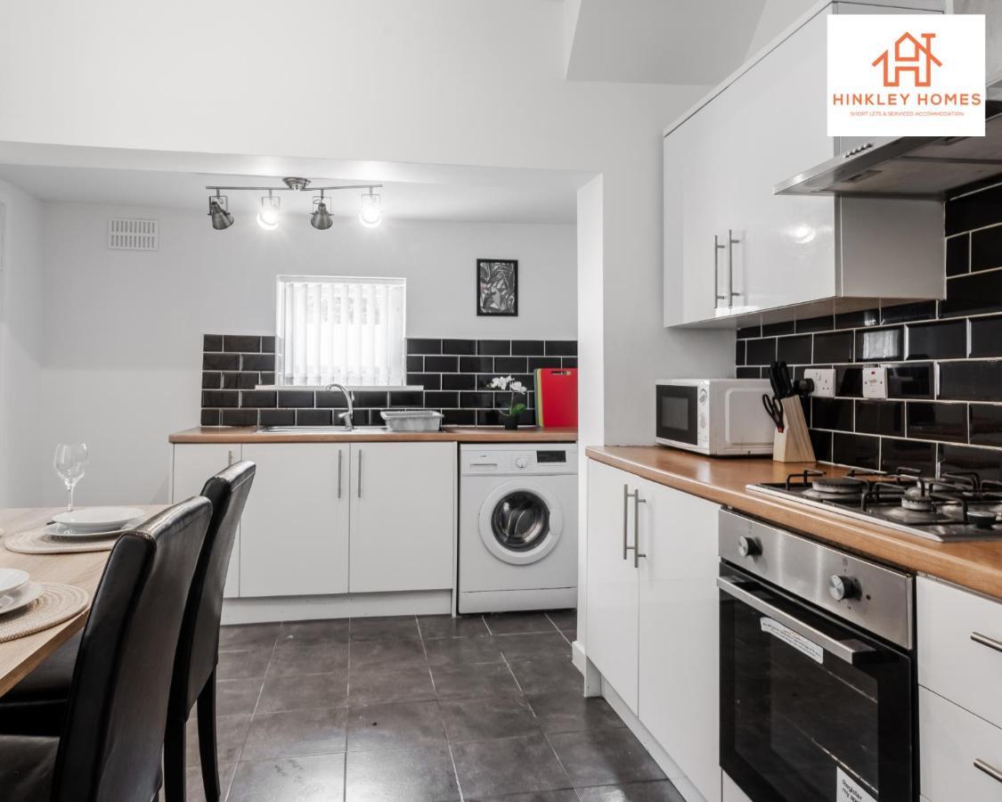 Stylish Home 8 Guests - Liverpool - Free Wifi & Parking By Hinkley Homes Short Lets & Serviced Accommodation Exteriér fotografie