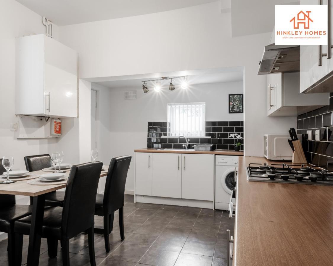 Stylish Home 8 Guests - Liverpool - Free Wifi & Parking By Hinkley Homes Short Lets & Serviced Accommodation Exteriér fotografie