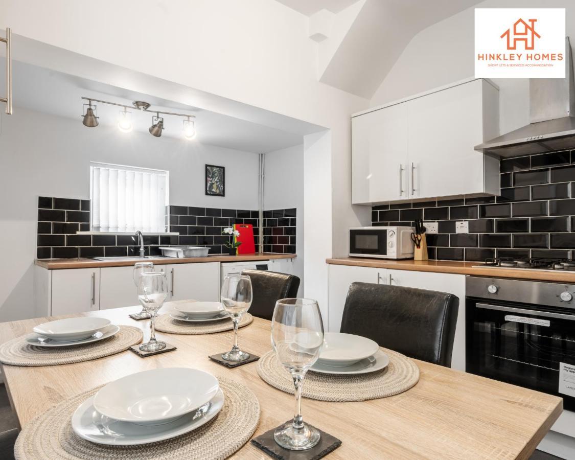 Stylish Home 8 Guests - Liverpool - Free Wifi & Parking By Hinkley Homes Short Lets & Serviced Accommodation Exteriér fotografie